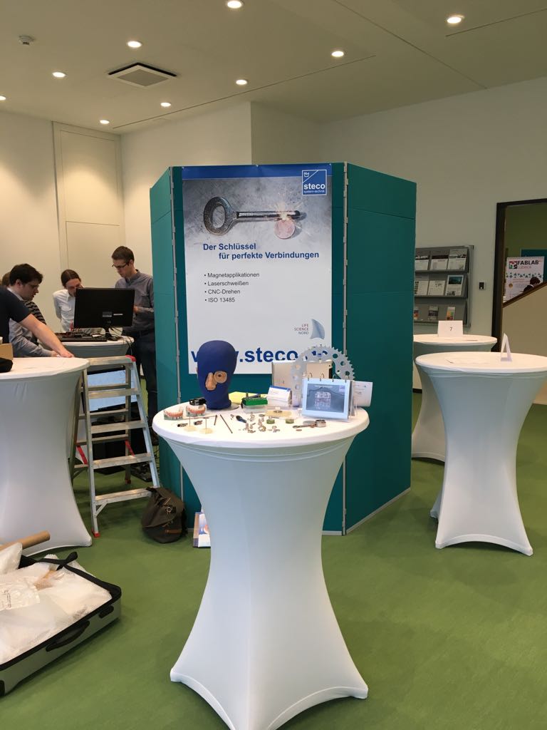 BioMedTec_Stand_1